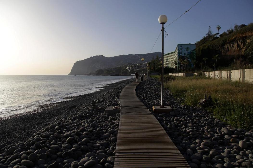 Beach Flat - Apartamento Praia Doca Do Cavacas Фуншал Экстерьер фото